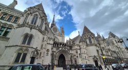Ex-Everton director loses Russian sanctions challenge