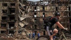 Russia threatens more Kyiv strikes and tells foreign nationals to leave