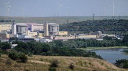 Romania shuts only nuclear plant as heat causes huge drop in Danube River level