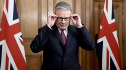 At a glance: Starmer grapples with leadership crisis