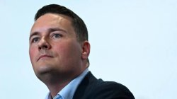 Labour leadership jostling puts Brexit back under political spotlight