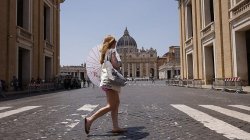 From cool-down spots to chalk on windows - how Europeans are coping with the heat