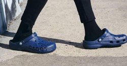 'Comfortable and stylish' Crocs drop to under £10 but deal ends tonight