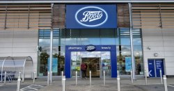 Boots shoppers flock to buy 'amazing' anti-ageing cream for £10 in sale
