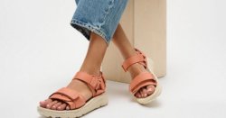 FitFlop shoppers snap up sandals that are so 'comfortable' they buy a second pair