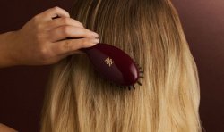 'My go-to gift' personalised hairbrush is £25 that adds 'luxury to daily routine'