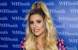 Mrs Hinch shares photo taken before 8st weight loss and feels 'awkward'