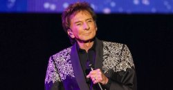 Barry Manilow halts comeback show for emotional cancer statement