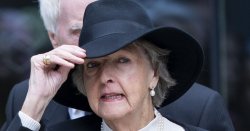 The five heartbreaks Dame Penelope Keith overcame on her rise to sitcom stardom