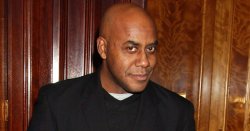 Ainsley Harriott flooded with support as he shares heartbreaking death statement