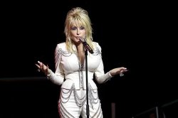 Dolly Parton forced to cancel public appearance amid 'few little health issues'