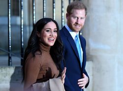 Prince Harry and Meghan Markle's 'neighbours' as they consider Cotswolds move