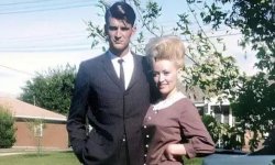 Dolly Parton and Carl Dean's life together as singer 'declined' after husband's death