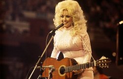 Who will inherit Dolly Parton's vast fortune as 'family feud' feared