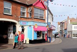 Charming UK seaside town where visitors say it's like 'stepping back in time'