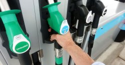 Petrol and diesel drivers issued fresh price warning over ‘10-14 day rule’