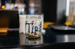 British woman living in Las Vegas shares 5 US tipping habits she can't get over