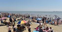 UK weather maps show 23C Bank Holiday heat surge hitting 11 counties in hours - full list