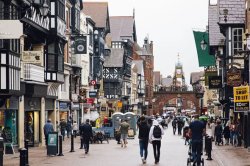 UK bargain shop could plunge into administration - 300 stores at risk
