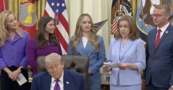 Donald Trump 'falls asleep with face drooping' during Oval Office event - 'unfit to serve'