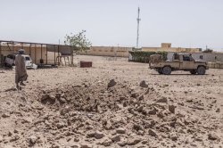 'At least 60 dead' after attack on Nigerian military base