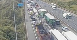 M25 traffic LIVE: Chaos on QEII Bridge with 75min delays at the Dartford Crossing