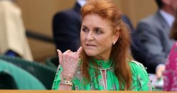 Sarah Ferguson ‘burned through cash on Beatrice’s credit card’ and made 1 strange demand