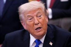 Iran sends huge 2 word warning to Trump as US peace talks on the brink