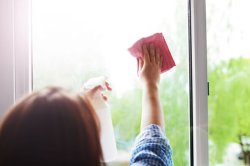 Homeowners told to spray vinegar around doors and windows this week