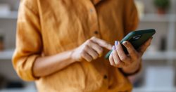 Met Office urges UK households to fully charge mobile phones on Wednesday