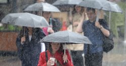 UK weather maps show exact date 500-mile rain bomb hits - 15 wettest cities