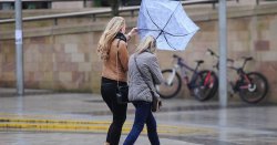 Met Office yellow wind warning: 10 UK areas face power cuts and travel disruption