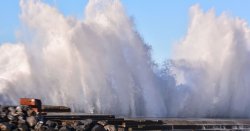 UK tourists in Tenerife and Gran Canaria face warnings this weekend as yellow alert issued
