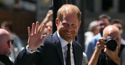 Prince Harry met with surprising reaction in London after court defeat