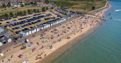 Met Office issues tragic '2,700 excess deaths' statement as UK hit by three heatwaves
