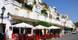 Brits among 60 tourists 'poisoned' in Costa del Sol hotel swimming pool
