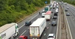 M25 traffic LIVE: Chaos as lorry crashes into field - 60 minute delays