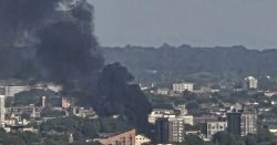 Whitechapel fire LIVE: Smoke seen billowing over London as huge blaze erupts