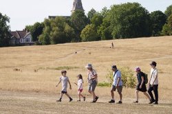 UK weather maps show fifth UK heatwave as 37C scorcher forecast - 6 days above 30C