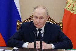 Panicking Putin 'plotting to mobilise half-a-million fighters in weeks' as WW3 fears soar