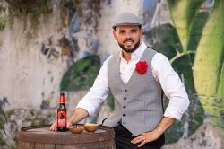 Madrí Excepcional co-founder is offering someone the chance to step into his shoes