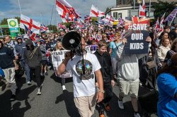 Six men 'wanted by police' after violent disorder at Portsmouth anti-migrant protest