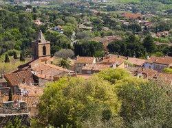 Two dead after horror plane cr<b class='text-danger'>ash</b> in south of France