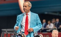 Nigel Farage launches surprise game app - free to play with £5,000 prize