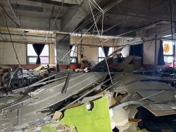 Horror as supermarket ceiling collapses as rescuers search for trapped shoppers
