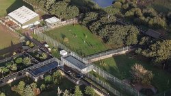 Man's tragic final moments in tiger enclosure as visitors 'not strong enough' to stop him