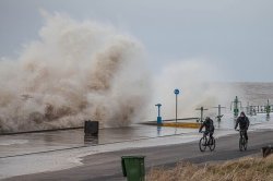 Horror forecast shows 'double storm' battering UK with 'danger to life' Met Office warning