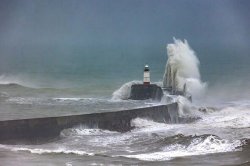 Met Office urges households to gather 2 items at home on Sunday