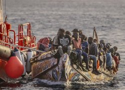Spanish island loved by Brits faces 'critical collapse' after arrival of 20 migrant canoes