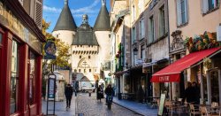 'Effortlessly beautiful' French city you should visit in 2026 instead of Paris